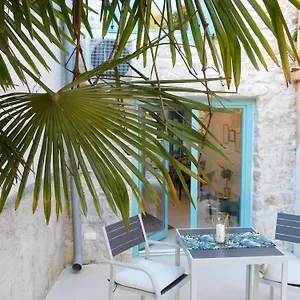 Bezauberndes Steinhaus Mit Garten In Der Altstadt Von Apartment