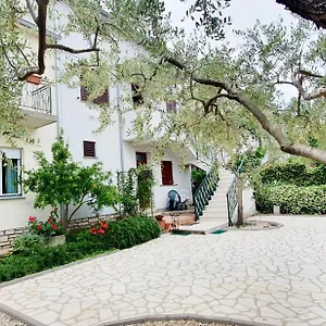 Cecillia Mare Apartment