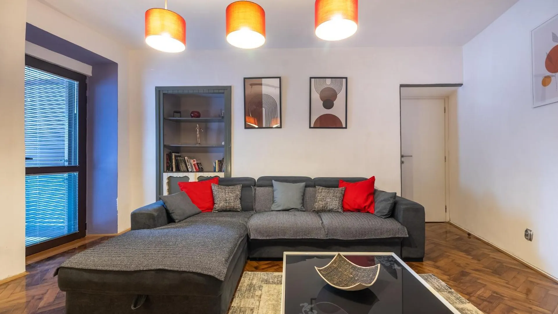 Apartman Bella 罗维尼